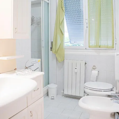 Apartamento 039b- Casa Residenziale A A 5 Minuti Dal Mare *